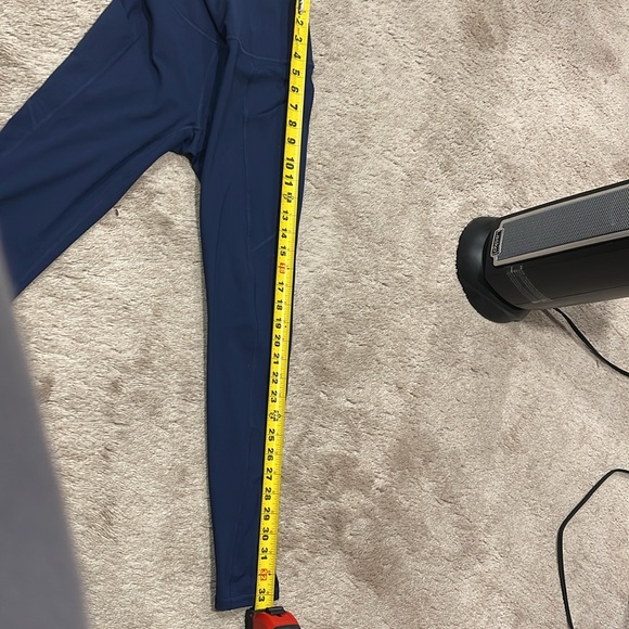 Woman’s Fabletics Leggings - Picture 7 of 10